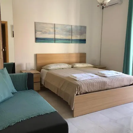 Guest house Holidays *