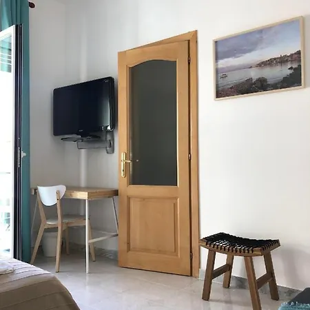 Guest house Holidays
