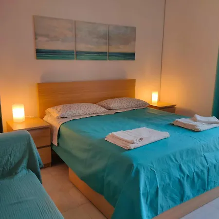 Holidays Penzion 3*