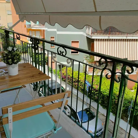 Guest house Holidays *