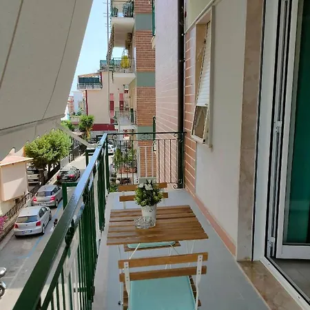 Holidays Guest house *